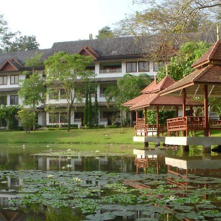 Suan Bua Hotel & Resort Ban Pong  Екстериор снимка