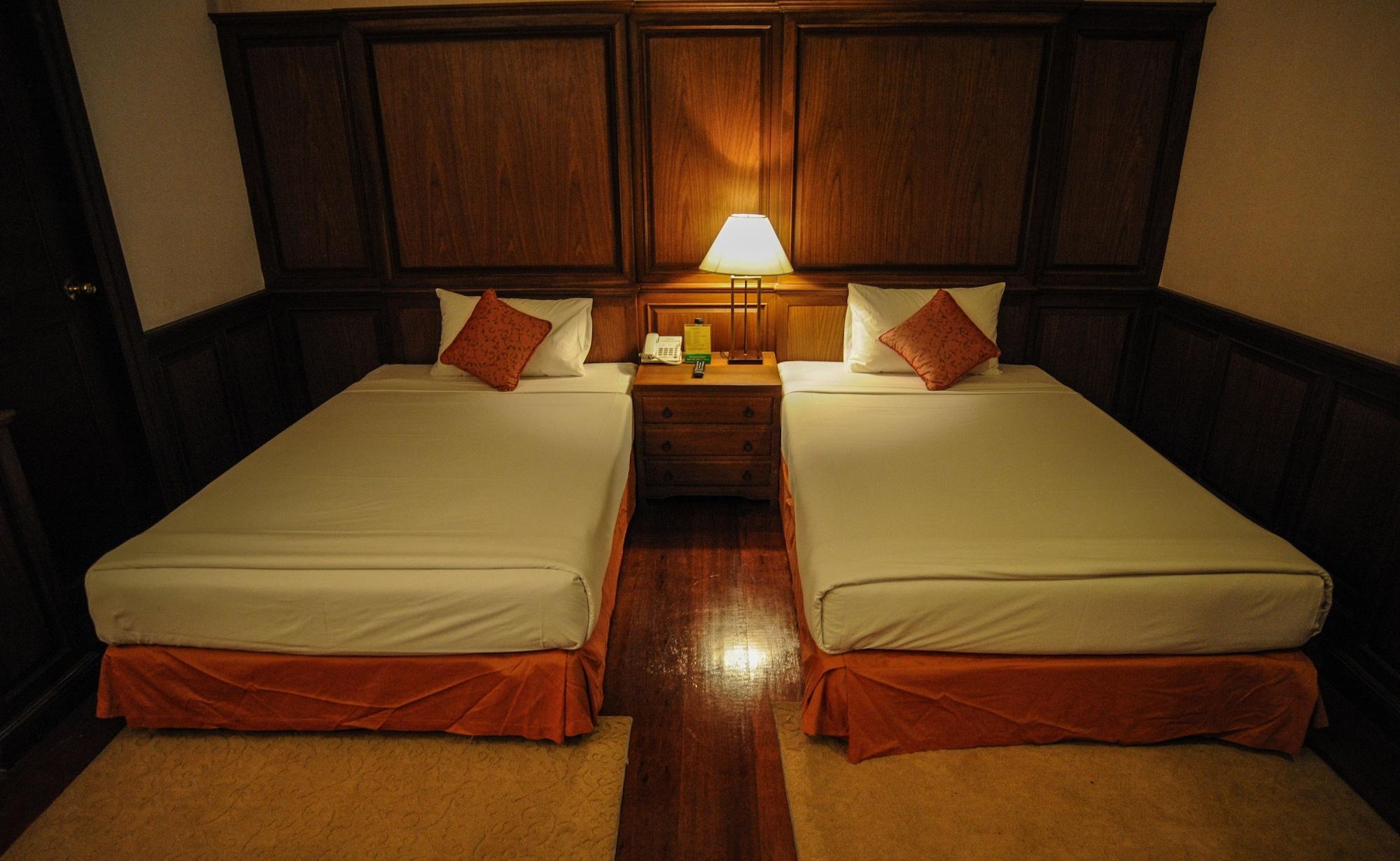Suan Bua Hotel & Resort Ban Pong  Екстериор снимка
