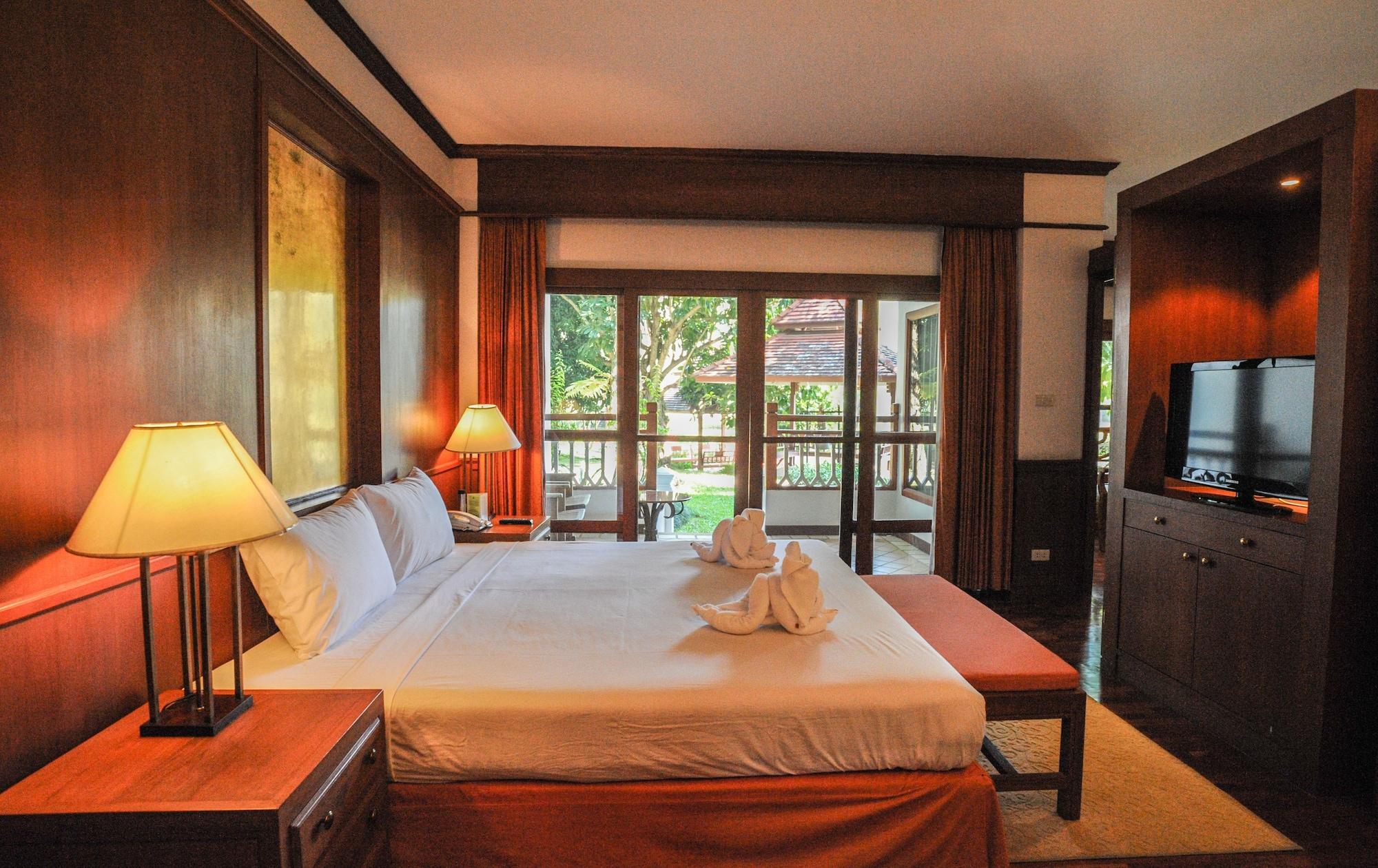 Suan Bua Hotel & Resort Ban Pong  Екстериор снимка