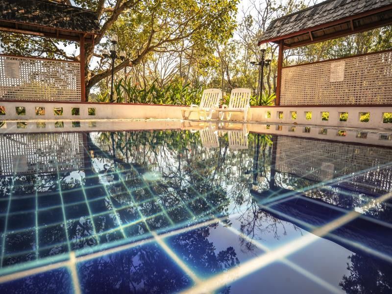 Suan Bua Hotel & Resort Ban Pong  Екстериор снимка