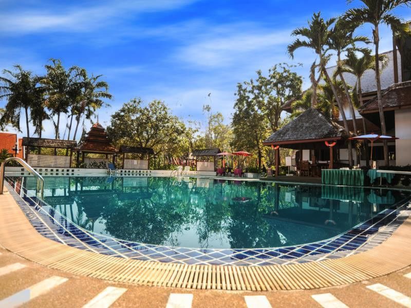 Suan Bua Hotel & Resort Ban Pong  Екстериор снимка