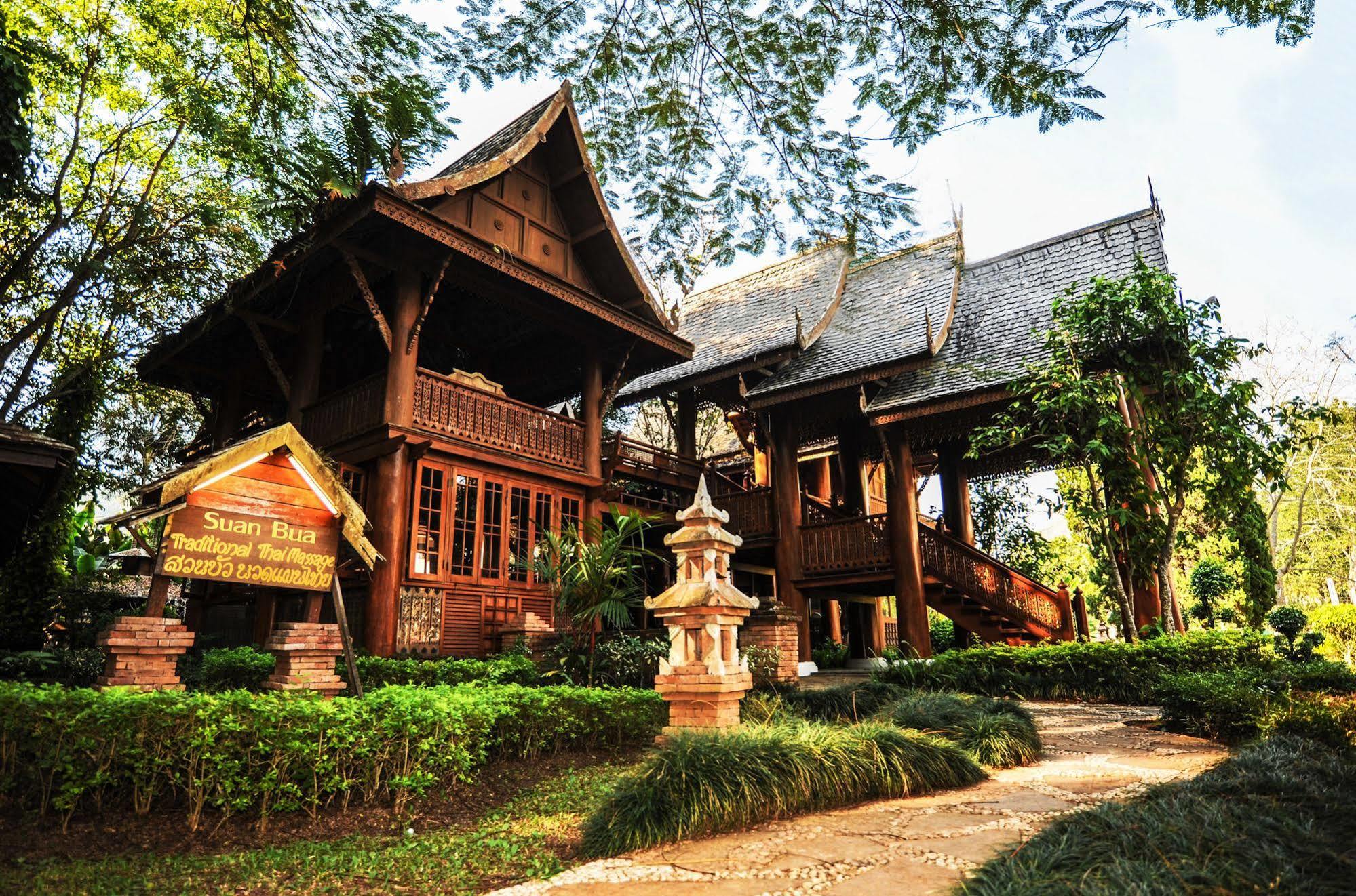 Suan Bua Hotel & Resort Ban Pong  Екстериор снимка